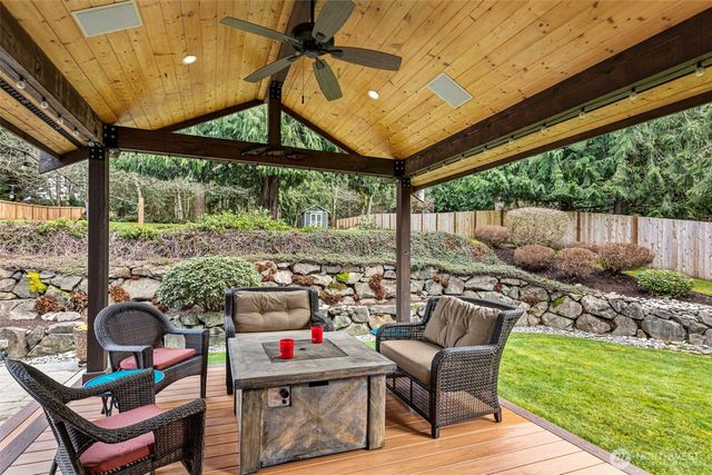 15020 225th Avenue NE, Woodinville, WA 98077