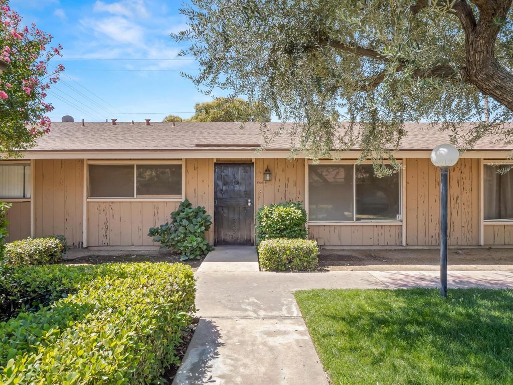 Image 1 of property listing at 3725 N Fruit Avenue # B, Fresno, CA 93705