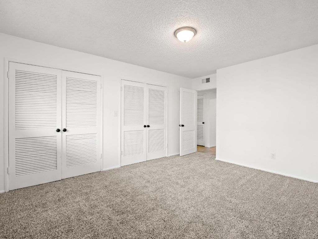 Image 17 of property listing at 3725 N Fruit Avenue # B, Fresno, CA 93705
