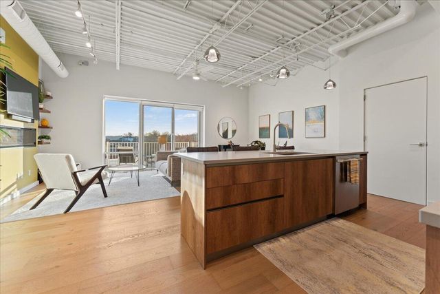 120 Main Street, 323, Newport, KY 41071