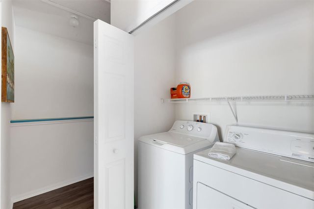 3935 YELLOWSTONE CIRCLE, Sarasota, FL 34233