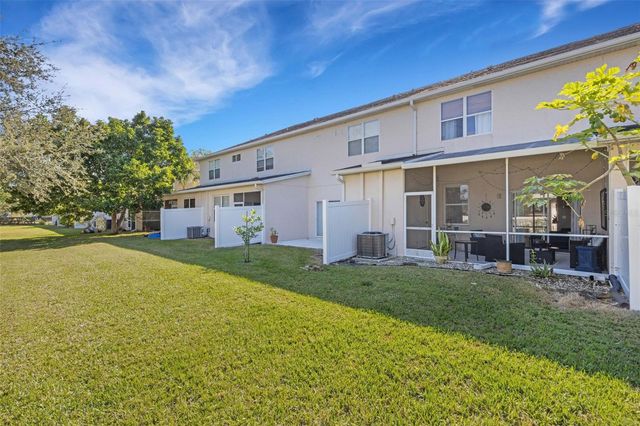 3935 YELLOWSTONE CIRCLE, Sarasota, FL 34233