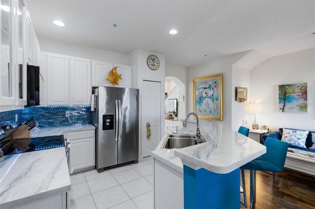 3935 YELLOWSTONE CIRCLE, Sarasota, FL 34233