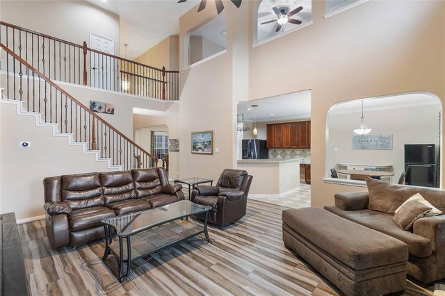 13627 Cotton Run, Mont Belvieu, TX 77523