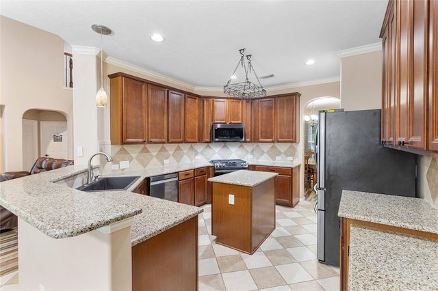 13627 Cotton Run, Mont Belvieu, TX 77523