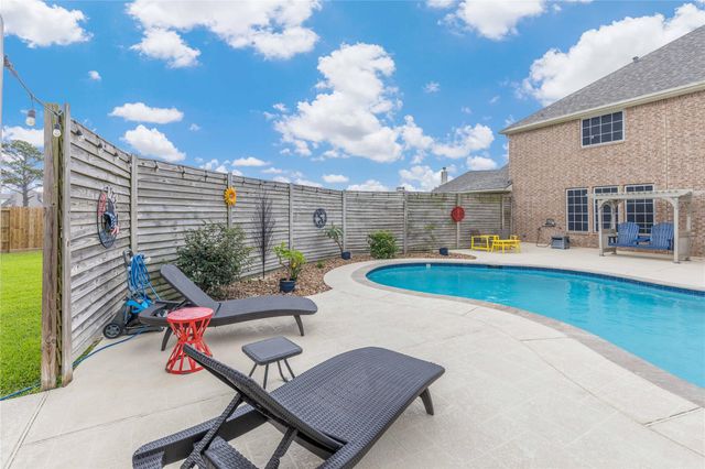 13627 Cotton Run, Mont Belvieu, TX 77523