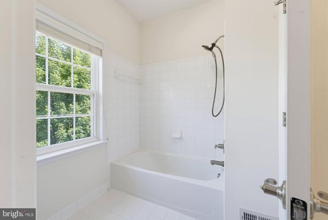 2507 DEER WOOD CT, Oak Hill, VA 20171