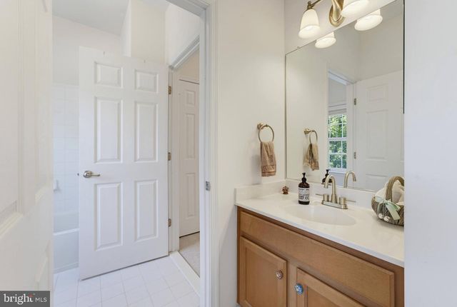 2507 DEER WOOD CT, Oak Hill, VA 20171