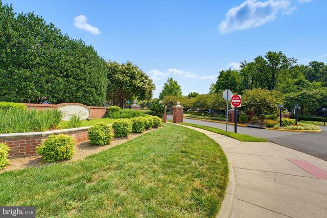 2507 DEER WOOD CT, Oak Hill, VA 20171
