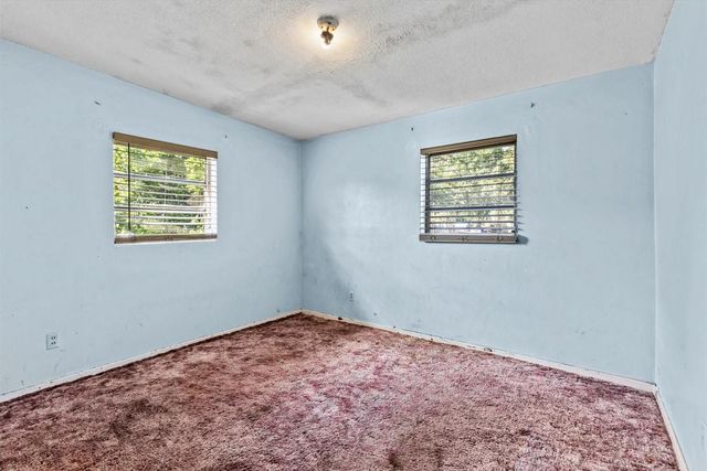 301 N 31st St, Fort Pierce, FL 34947