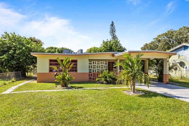 301 N 31st St, Fort Pierce, FL 34947