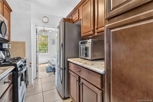 665 Thwaites Place 5H, Bronx, NY 10467