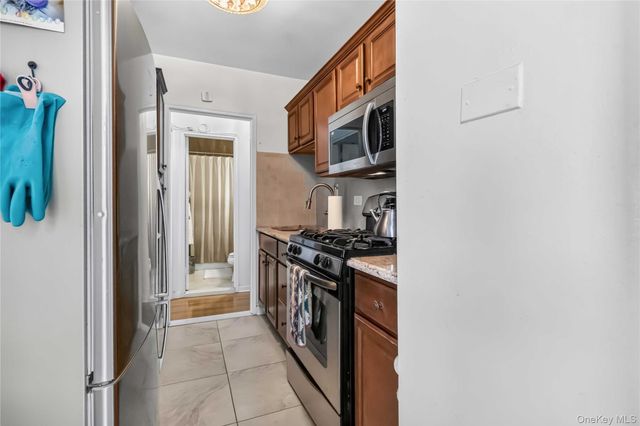 665 Thwaites Place 5H, Bronx, NY 10467