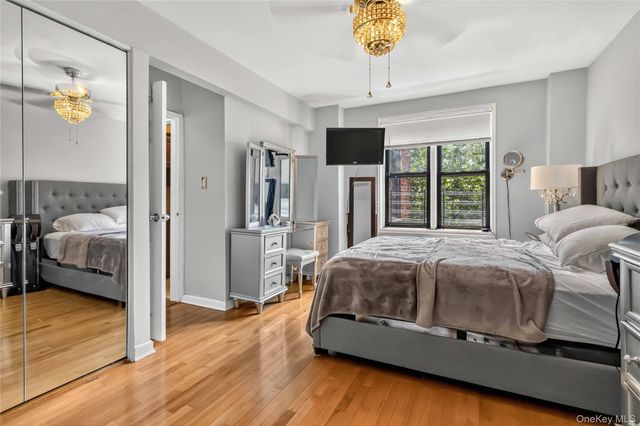 665 Thwaites Place 5H, Bronx, NY 10467