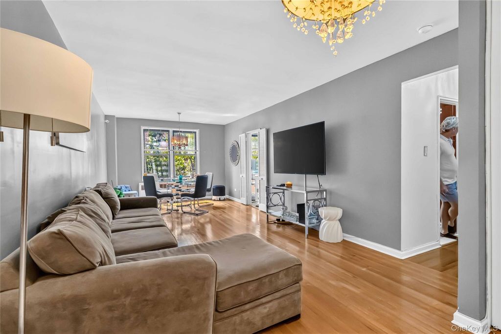 665 Thwaites Place 5H, Bronx, NY 10467 — photo 2