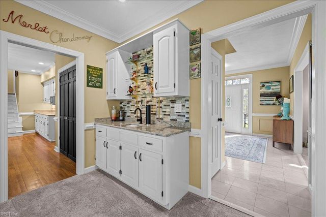 3232 Stapleford CHSE, Virginia Beach, VA 23452