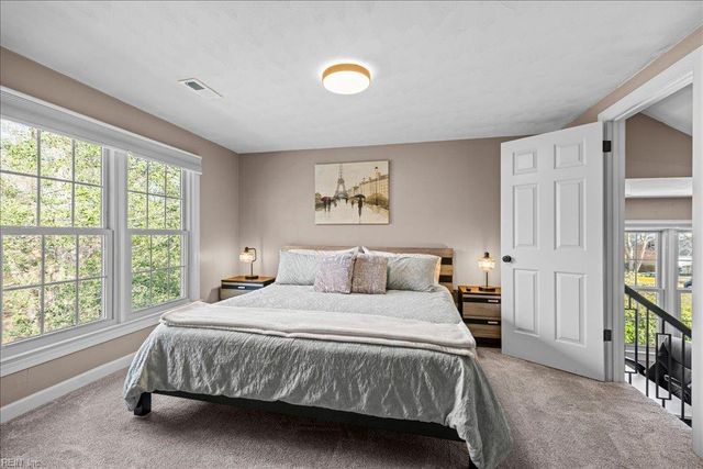 3232 Stapleford CHSE, Virginia Beach, VA 23452