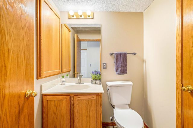 506 Aqua Circle, Lino Lakes, MN 55014