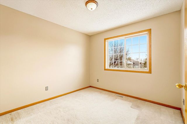 506 Aqua Circle, Lino Lakes, MN 55014