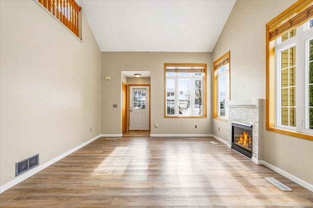 506 Aqua Circle, Lino Lakes, MN 55014