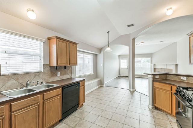 13831 Hillingdale Lane, Houston, TX 77070