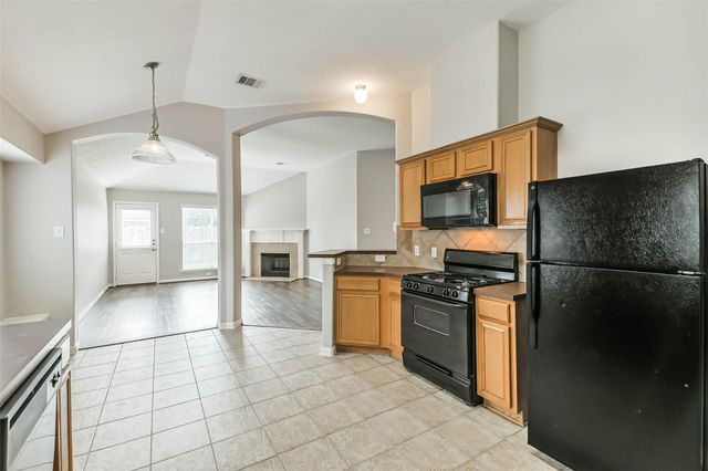 13831 Hillingdale Lane, Houston, TX 77070