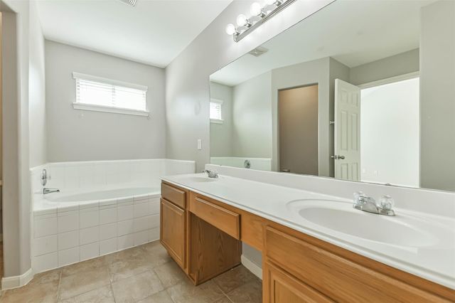 13831 Hillingdale Lane, Houston, TX 77070
