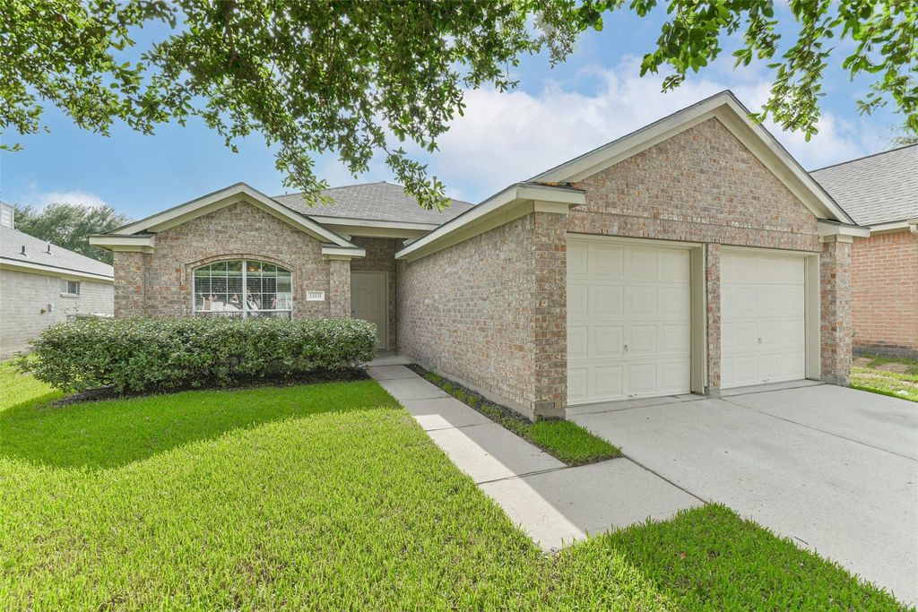 13831 Hillingdale Lane, Houston, TX 77070