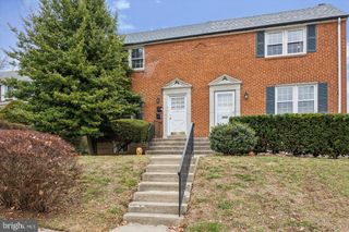 11 TRENT RD #2ND FLOOR, Wynnewood, PA 19096