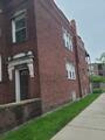 7300 S Bennett Avenue, Chicago, IL 60649