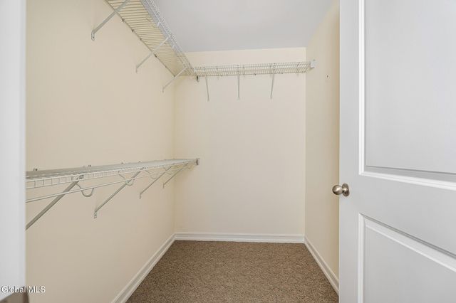 140 Paddock Circle, Rotterdam, NY 12306