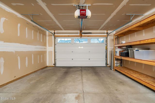 140 Paddock Circle, Rotterdam, NY 12306