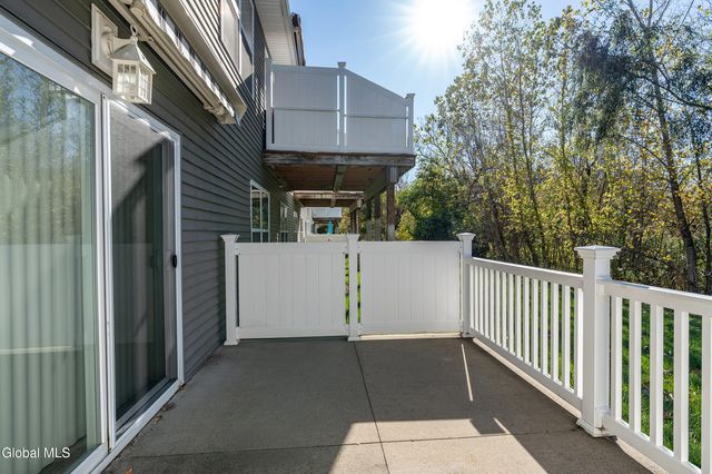 140 Paddock Circle, Rotterdam, NY 12306