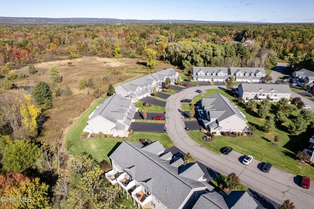 140 Paddock Circle, Rotterdam, NY 12306