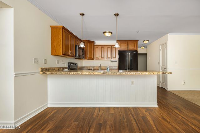 140 Paddock Circle, Rotterdam, NY 12306