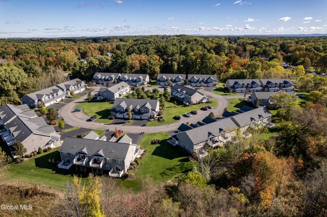 140 Paddock Circle, Rotterdam, NY 12306