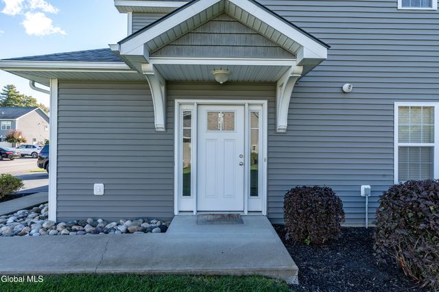 140 Paddock Circle, Rotterdam, NY 12306