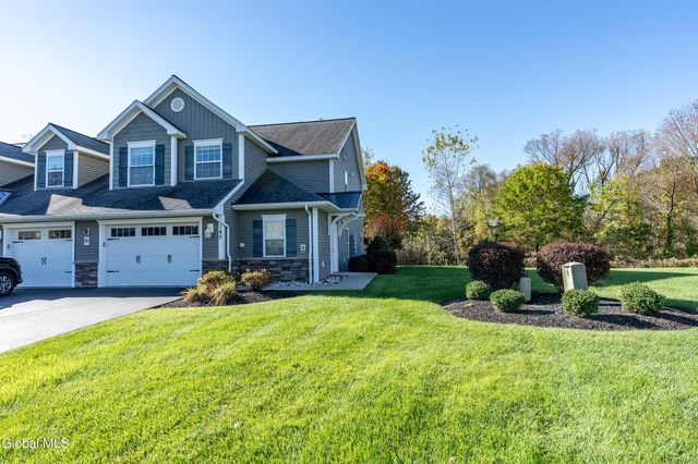 140 Paddock Circle, Rotterdam, NY 12306