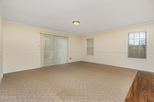 140 Paddock Circle, Rotterdam, NY 12306