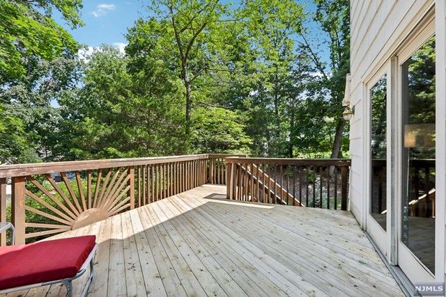 6 Shady Terrace, Wayne, NJ 07470