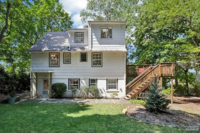 6 Shady Terrace, Wayne, NJ 07470