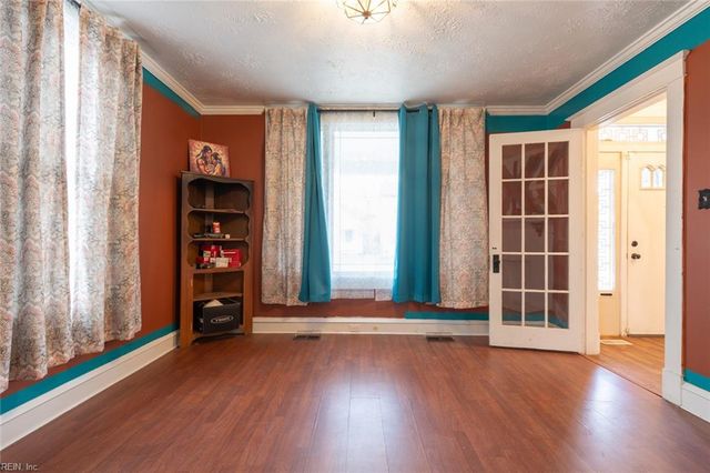 1218 23rd ST, Newport News, VA 23607