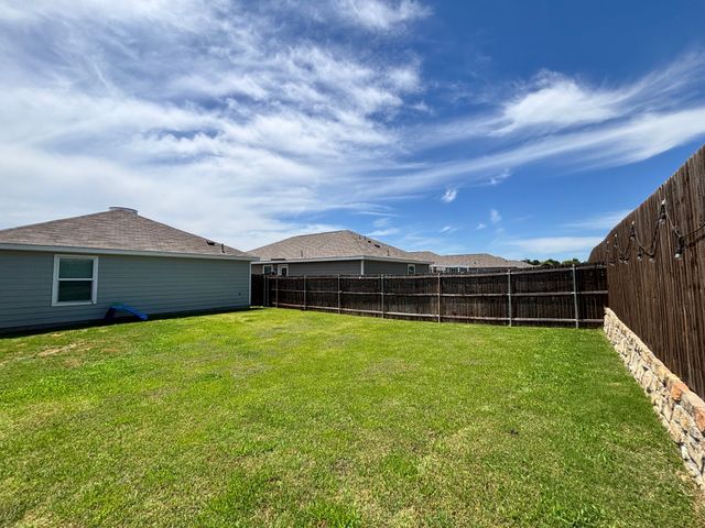 718 Trestle Drive, Princeton, TX 75407