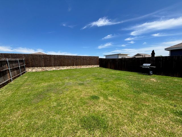718 Trestle Drive, Princeton, TX 75407