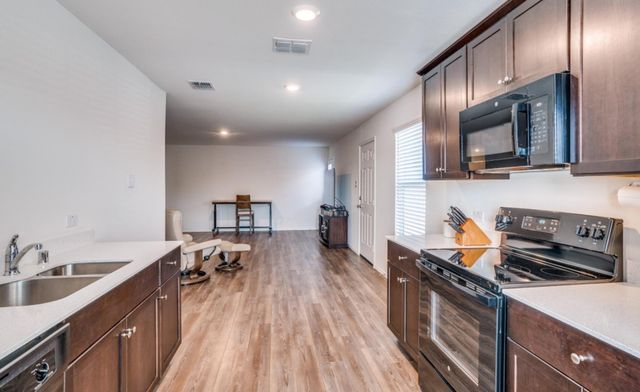 718 Trestle Drive, Princeton, TX 75407