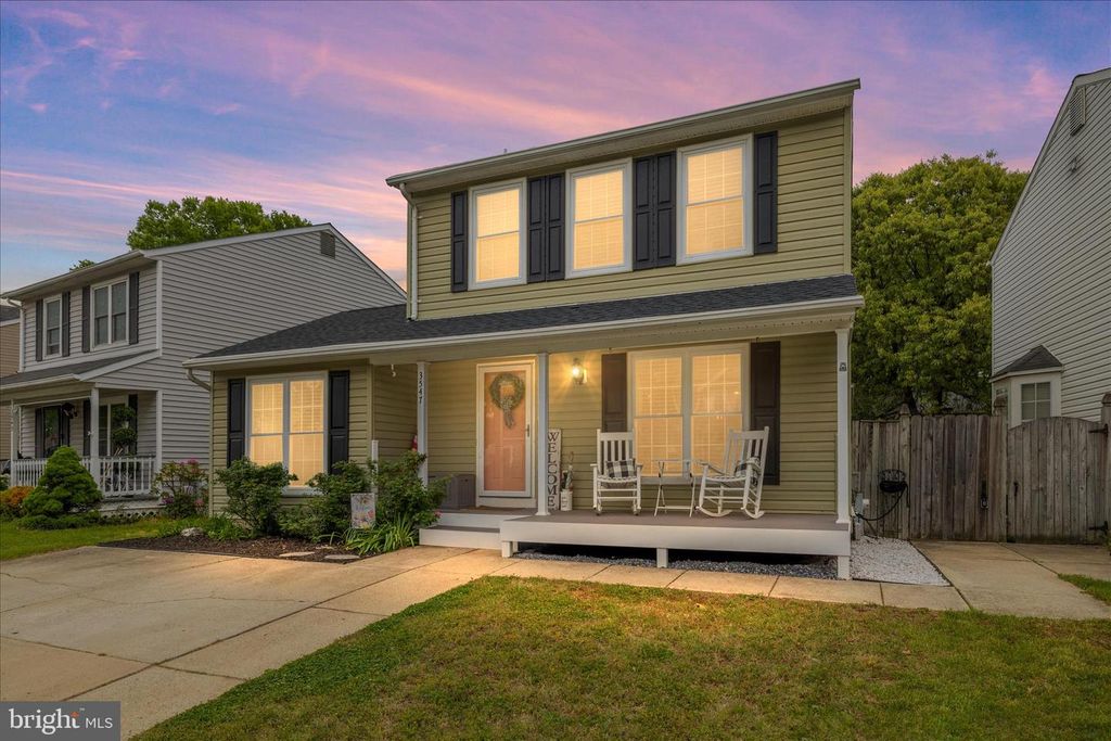 Image 2 of property listing at 3547 BRICKWALL LN, Pasadena, MD 21122