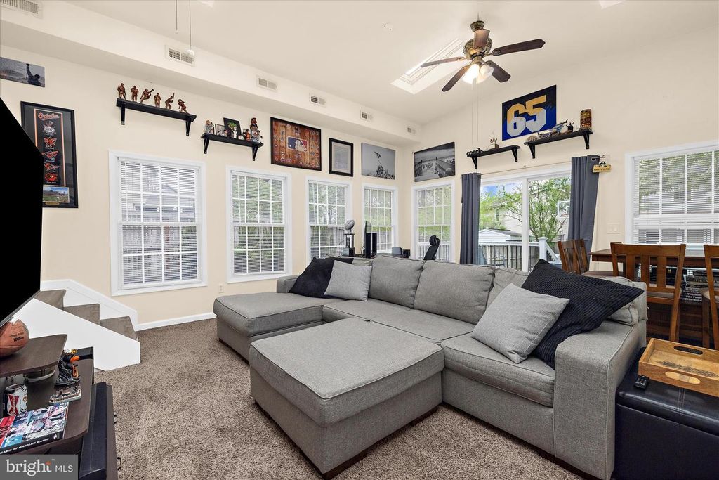 Image 23 of property listing at 3547 BRICKWALL LN, Pasadena, MD 21122