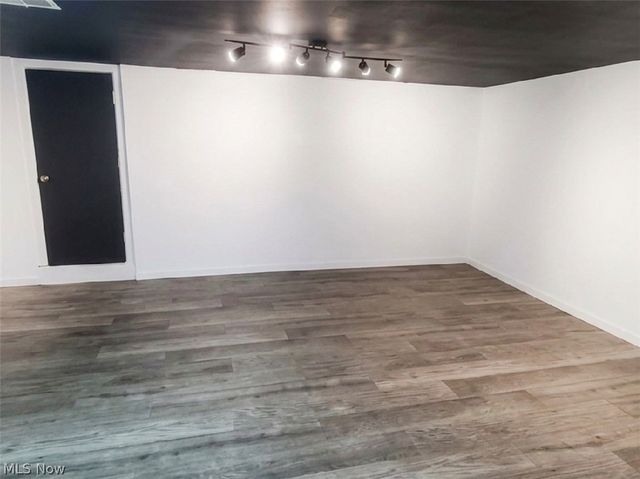 23718 Cedar Road, Beachwood, OH 44122