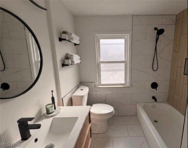 23718 Cedar Road, Beachwood, OH 44122