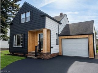 23718 Cedar Road, Beachwood, OH 44122